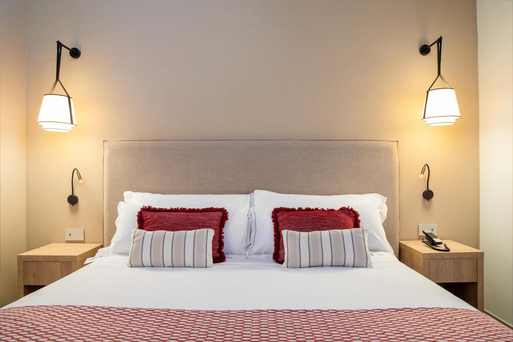 Mangia'S Sardinia Resort - New Opening ซานตา เตเรซา กัลลูรา ภายนอก รูปภาพ